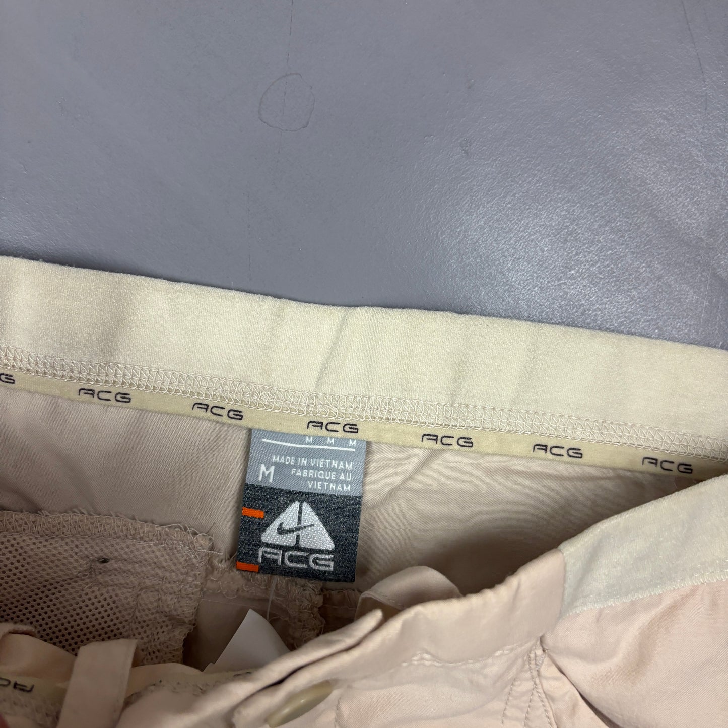 Nike ACG Trackpants / Shorts (M)