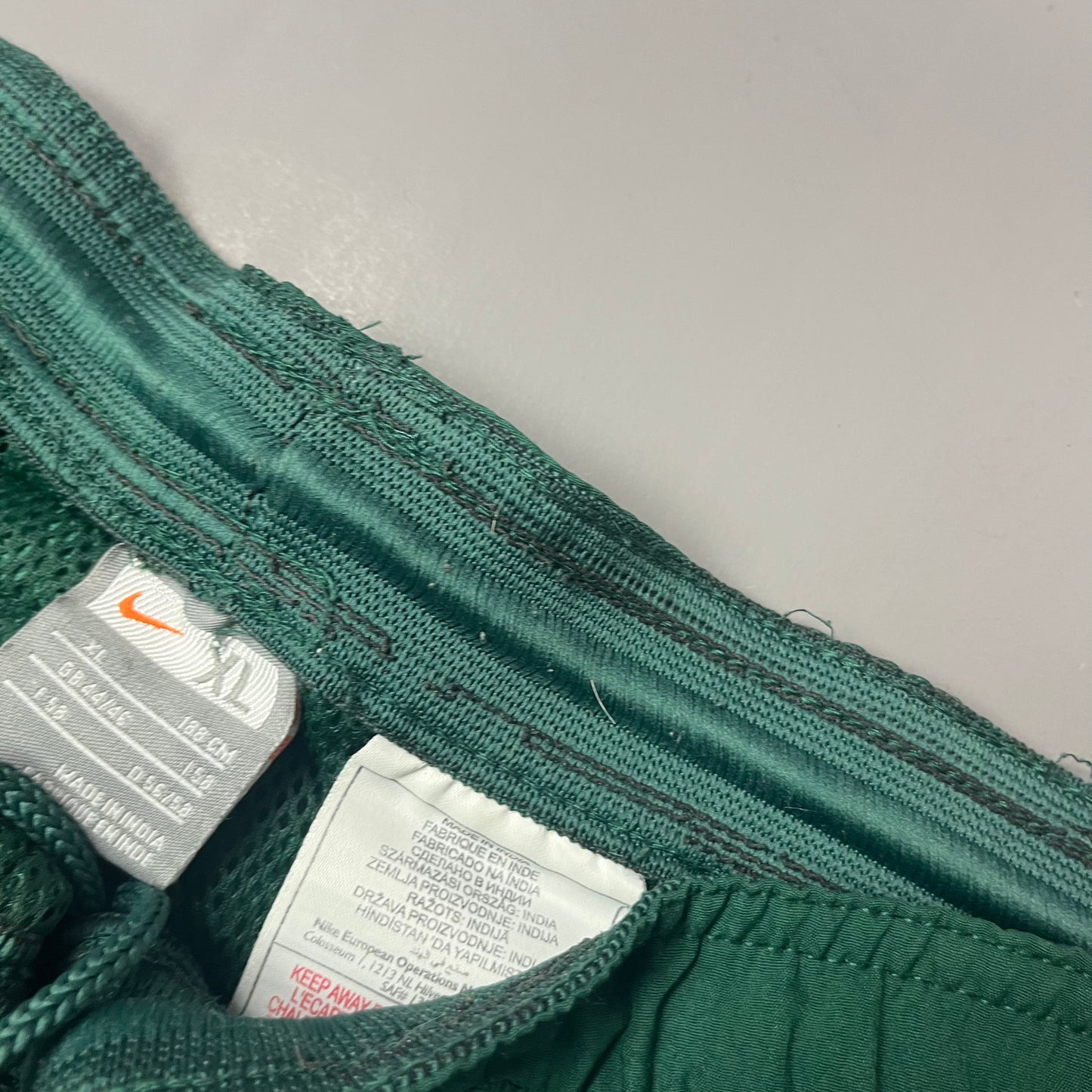 Nike Celtics Trackpants (XL)