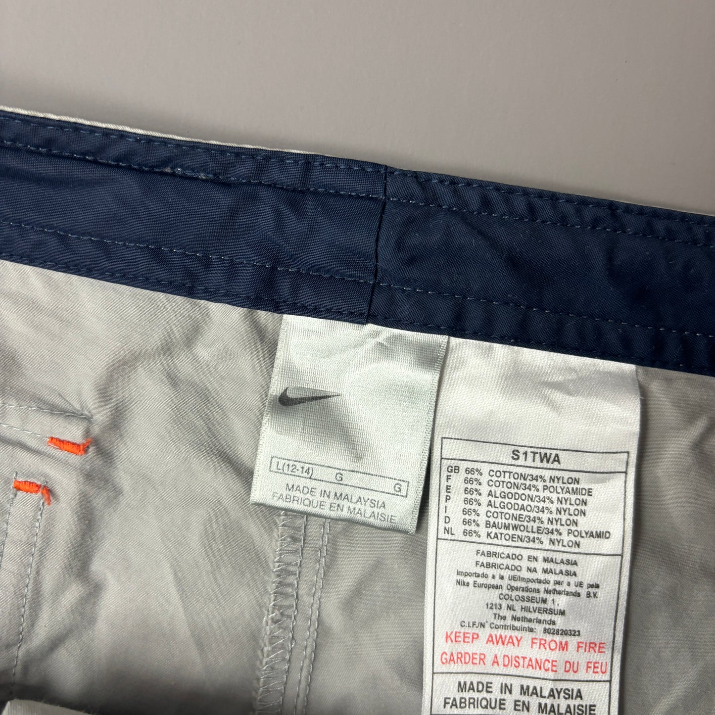Pantalón deportivo Nike (L)