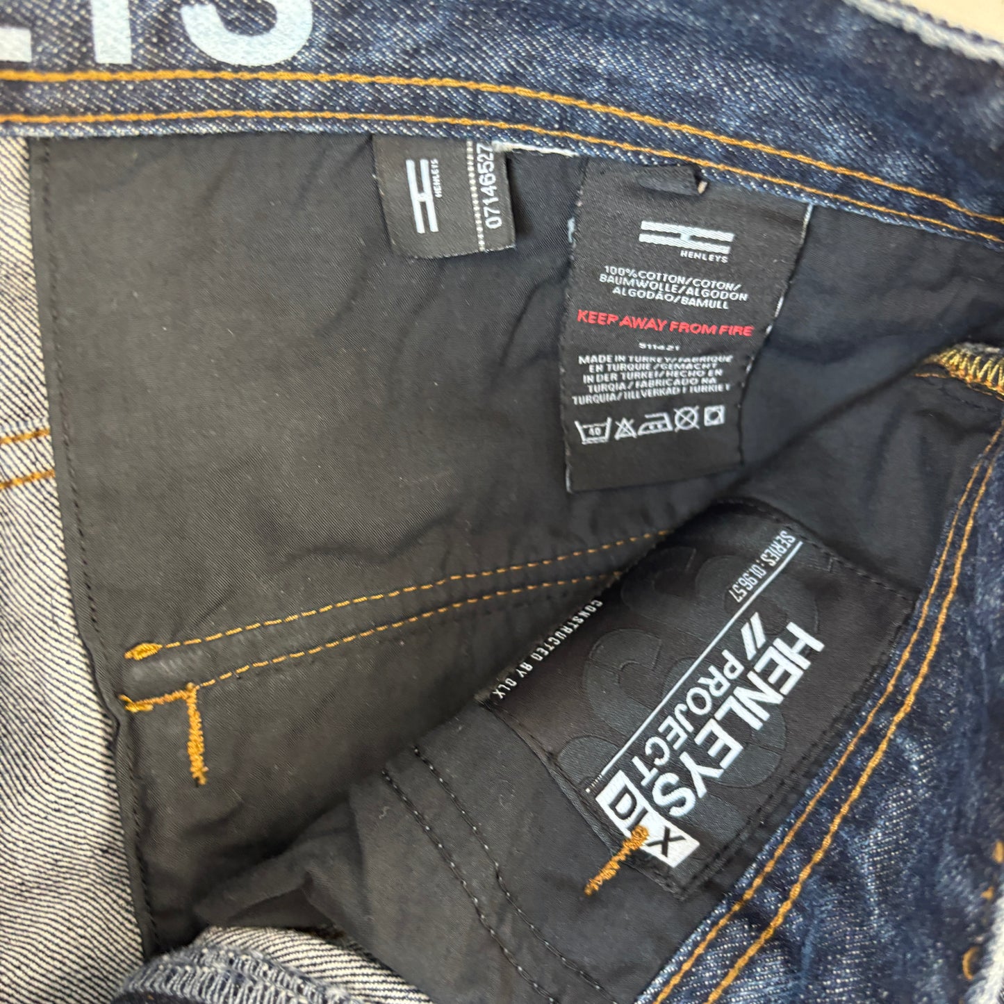 Henleys Baggy Jeans (M)