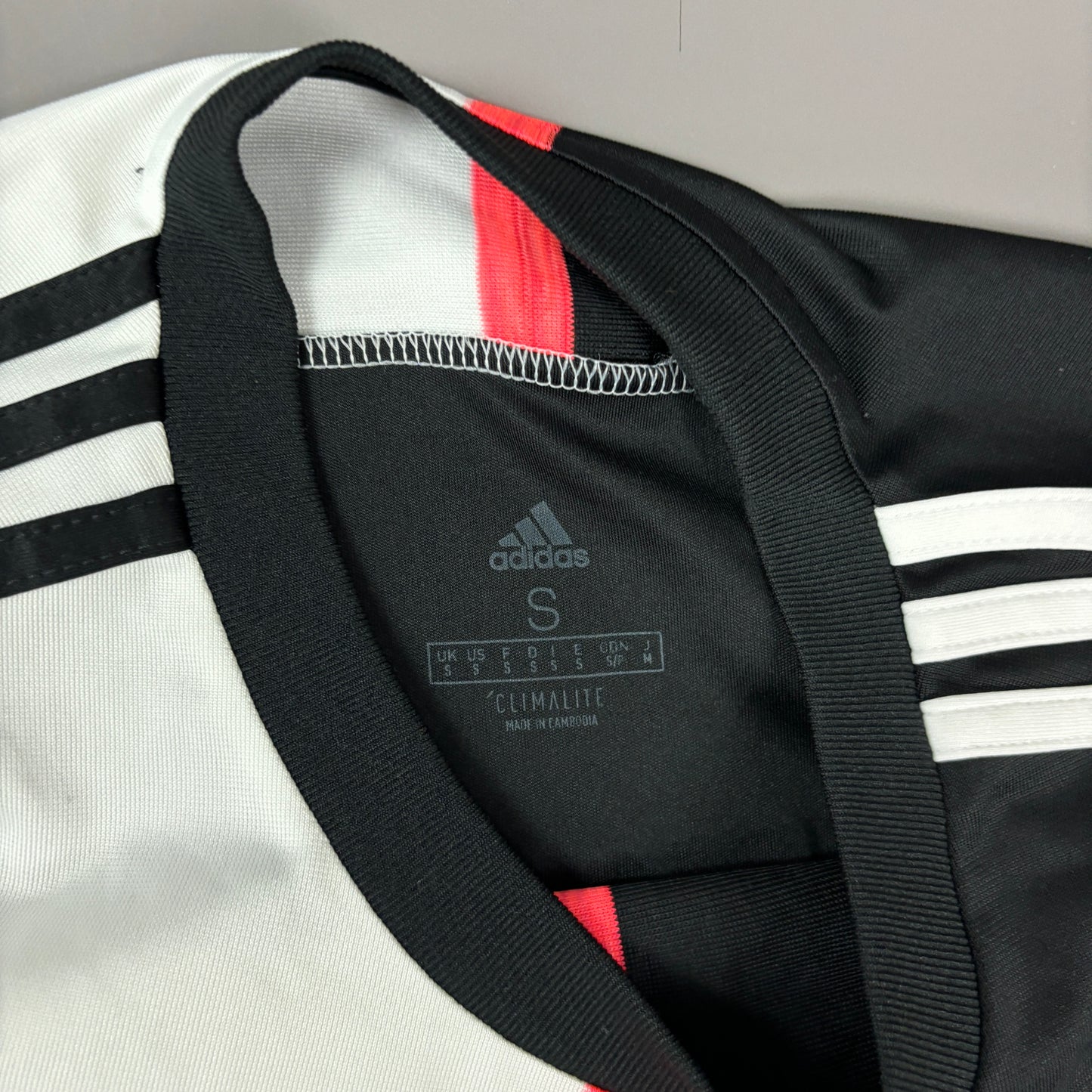 Adidas Juventus CR7 Trikot (S)