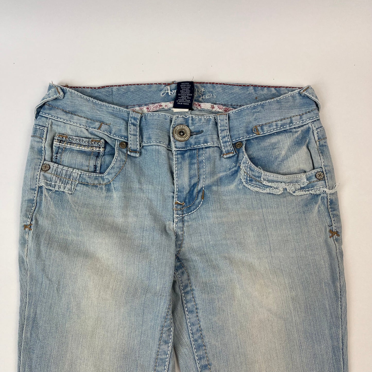 y2K Low waist Jeans (women’s XS)