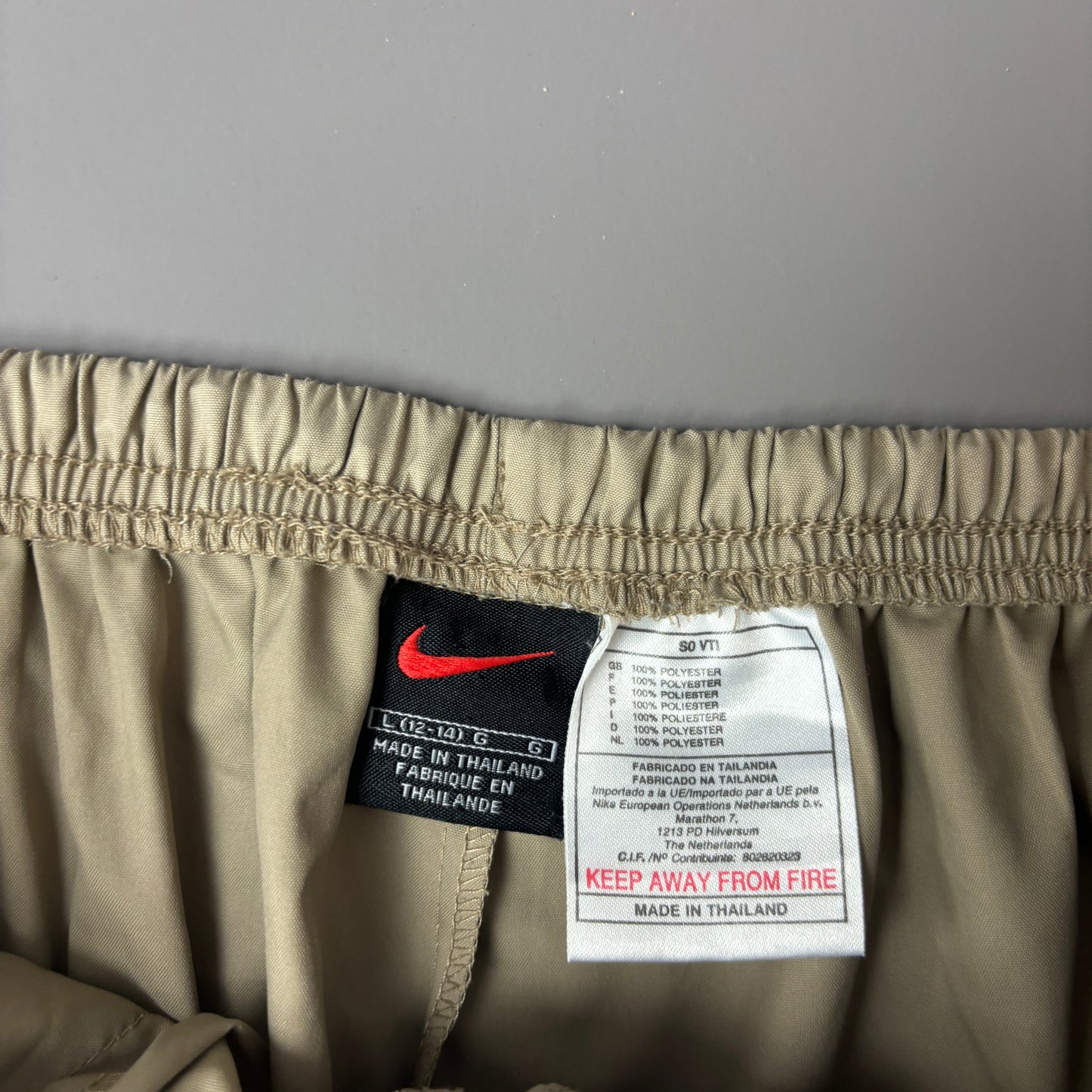 Pantalón deportivo Nike (L)