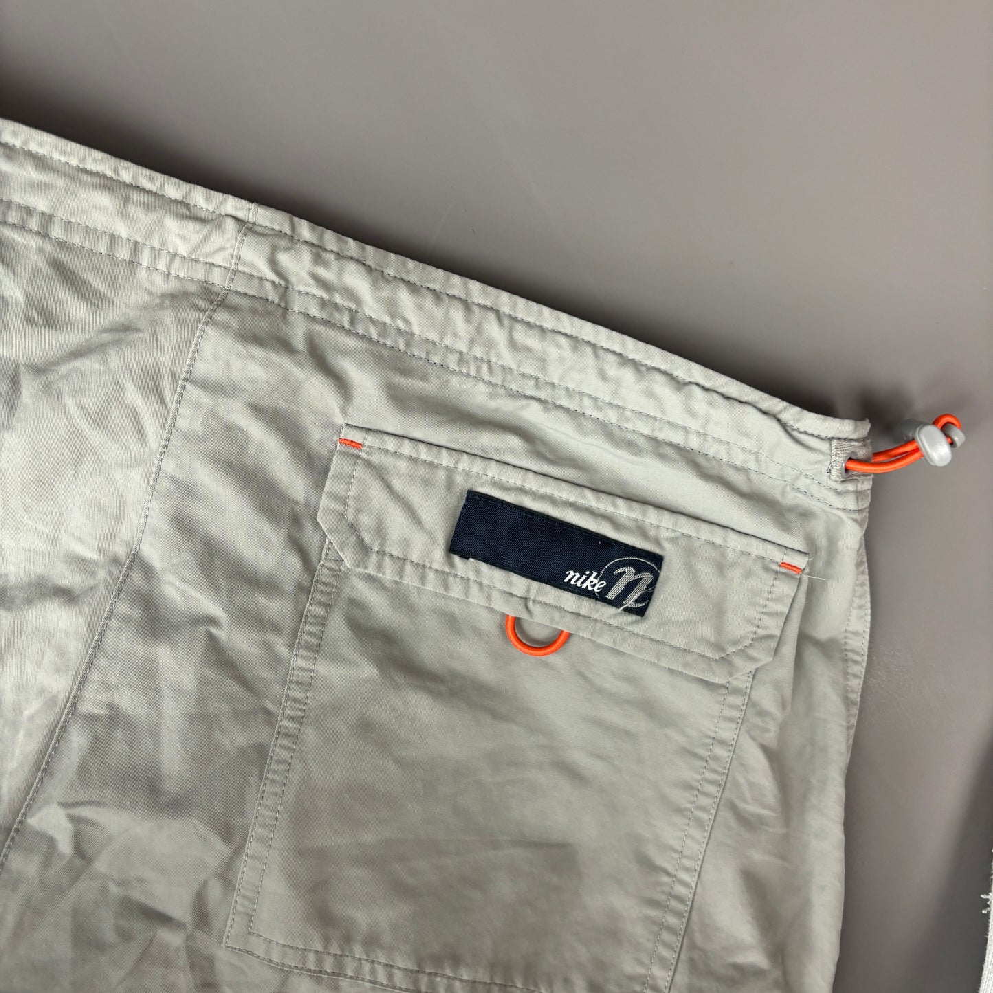 Pantalón deportivo Nike (L)