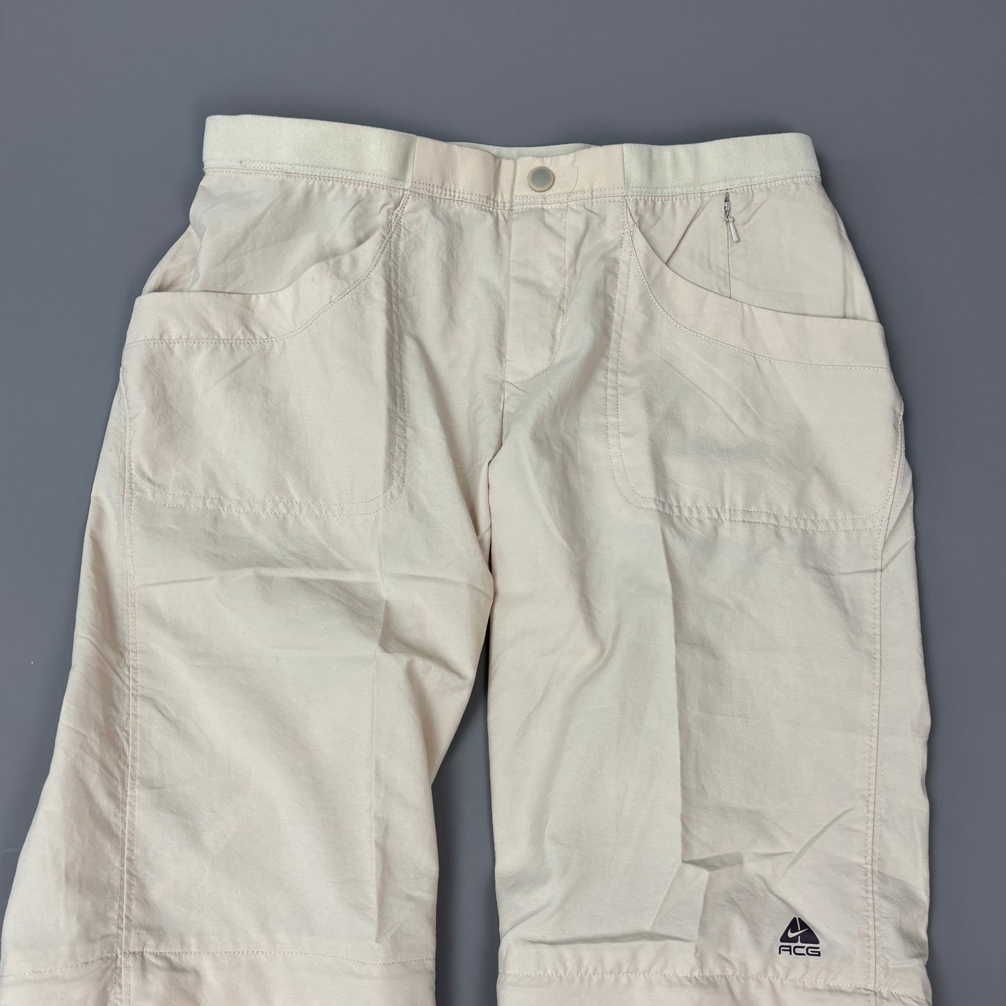 Pantalones deportivos/shorts Nike ACC (S)