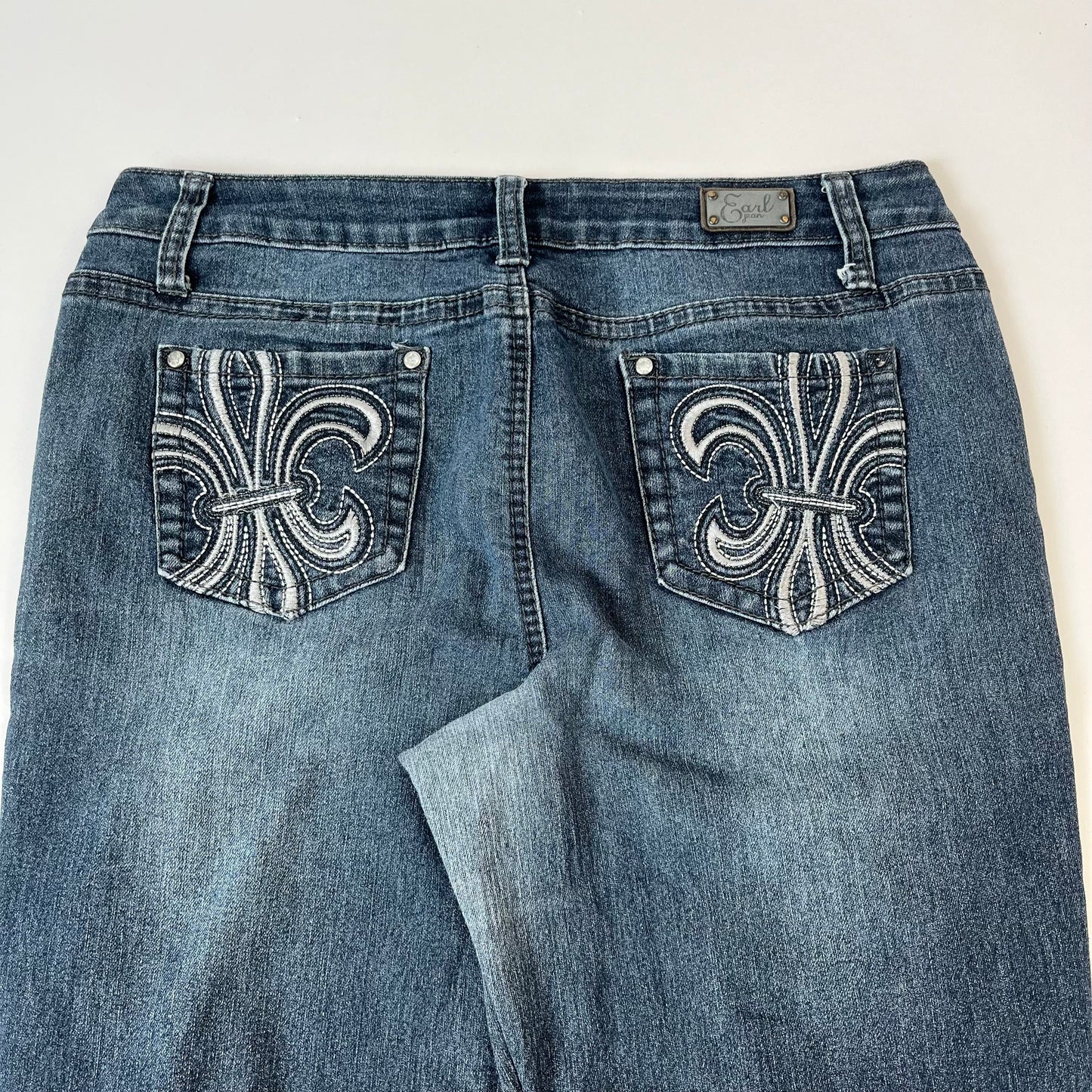 y2K Low waist Jeans (women’s XL)