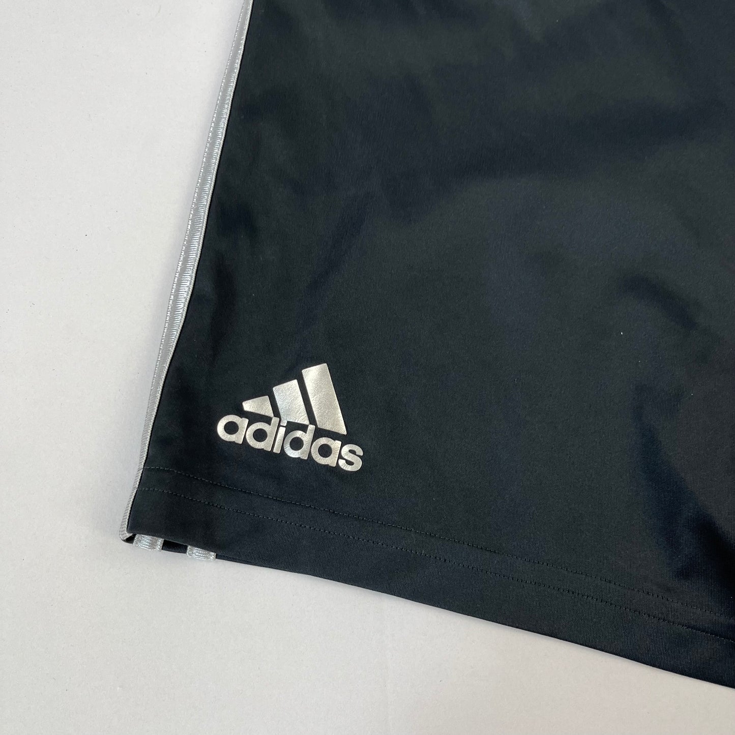 Adidas Liverpool Shorts (XL)