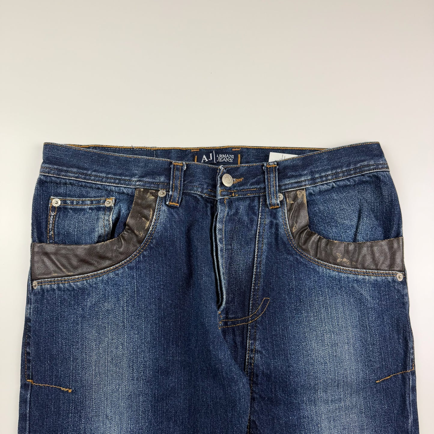 Armani Jeans (L)