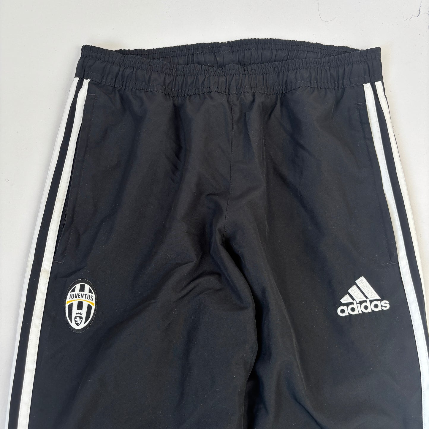 Vintage Adidas Juventus Trackpants (S)