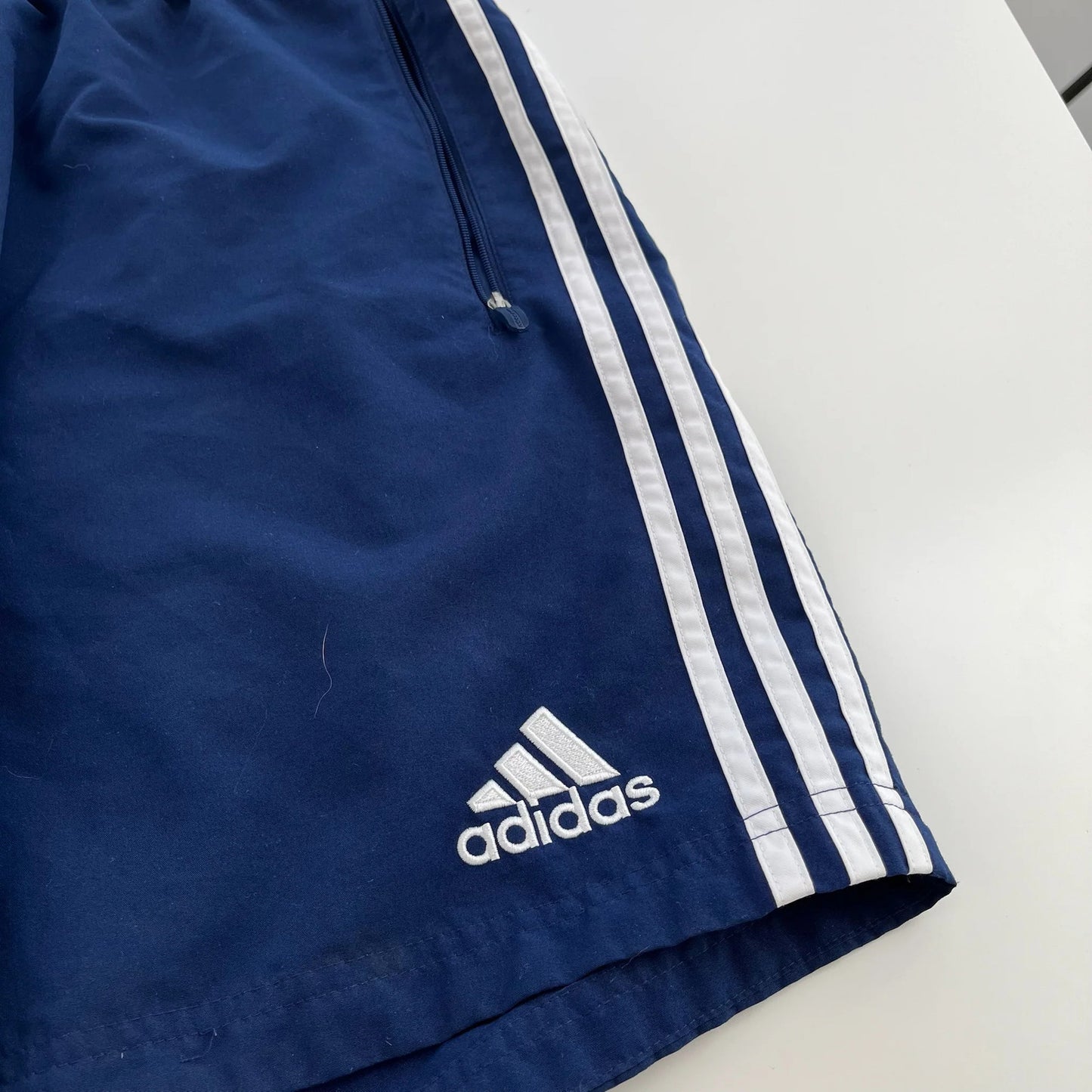Adidas Shorts (S)