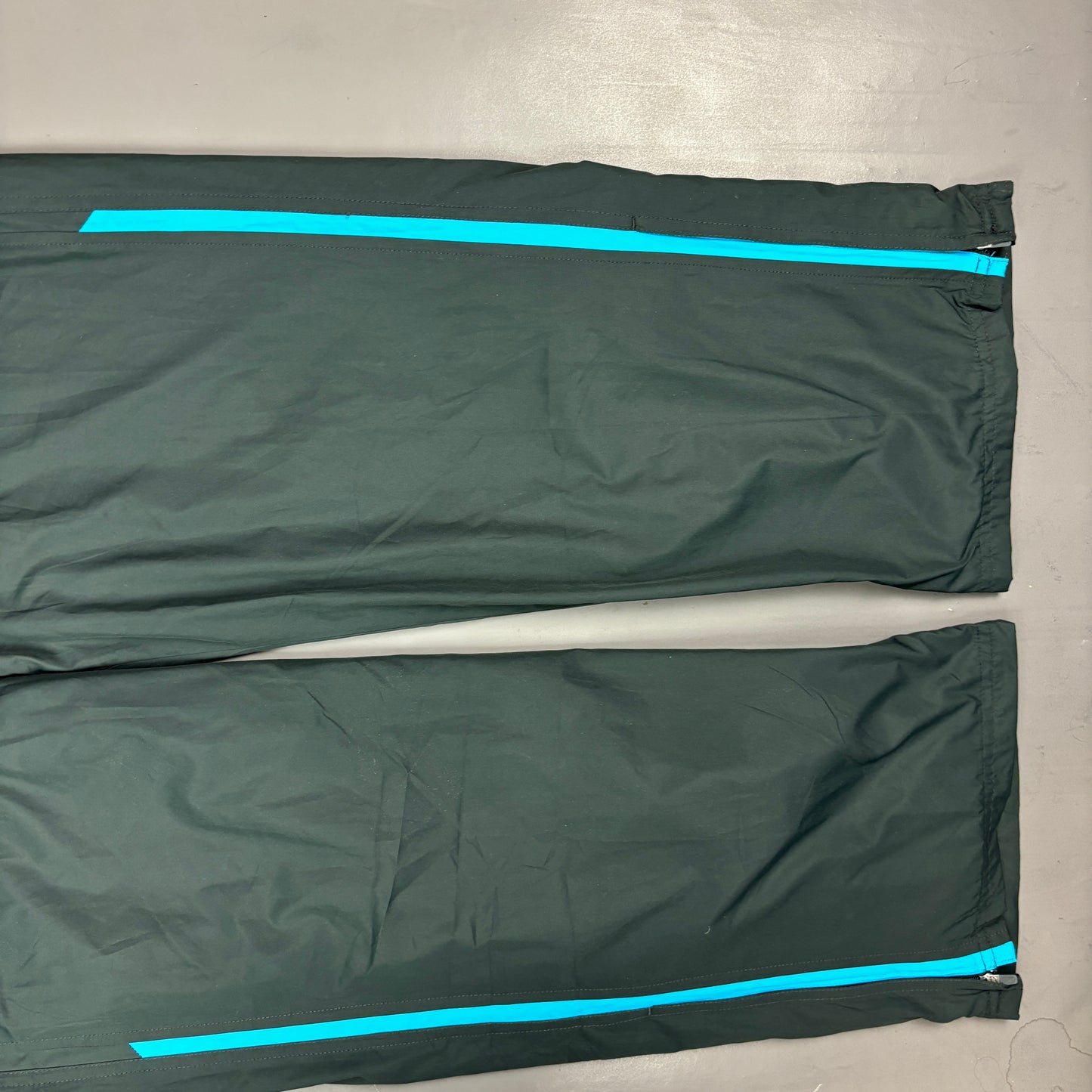 Pantalón deportivo Nike (M)