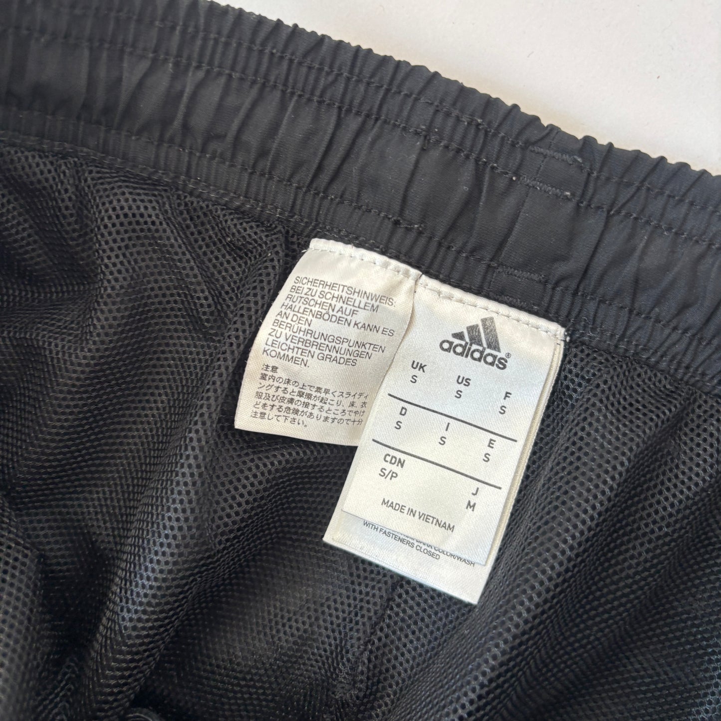 Vintage Adidas Juventus Trackpants (S)