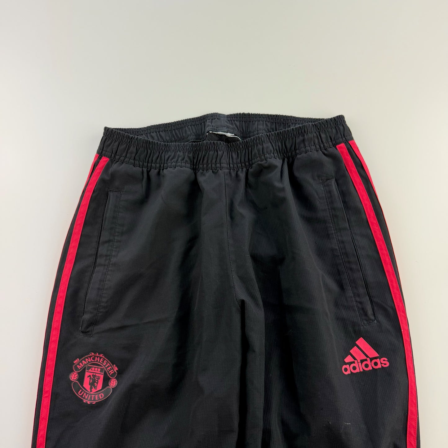 Adidas Manchester Trackpants (XS)