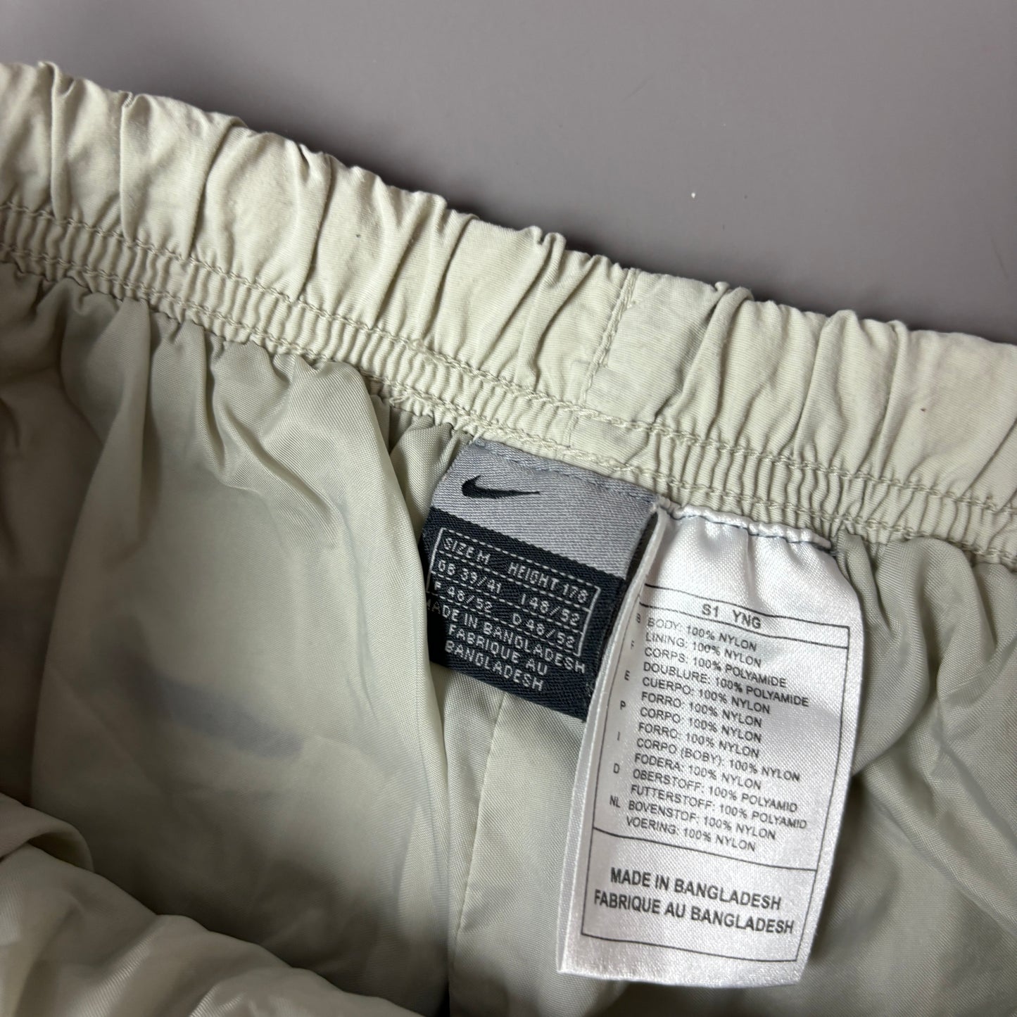 Pantalón deportivo Nike (M)